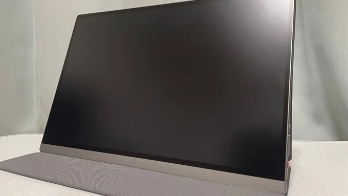 アリエクで4kタッチ付きモニターを2万円台で買った話