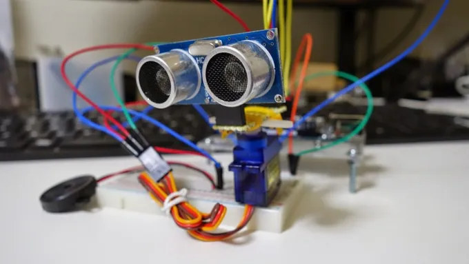 Arduinoでまわりになにかないか検出するものを作る