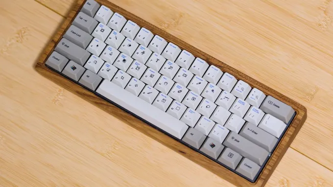 自作キーボードのキーレイアウトを飛ばしてしまった話