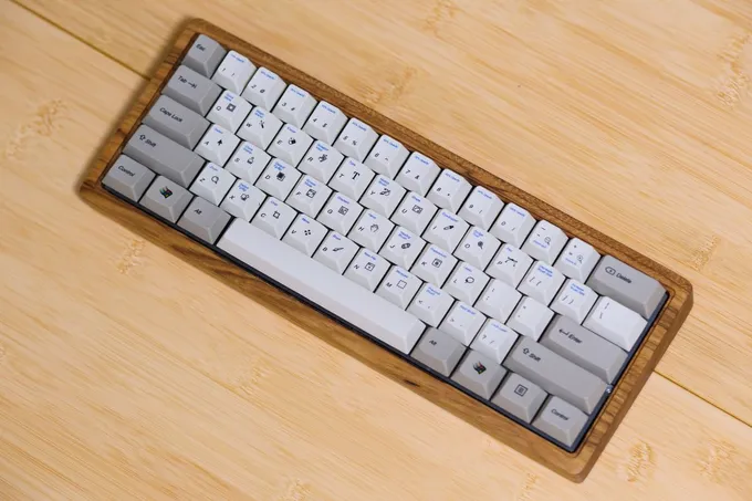 自作キーボードのキーレイアウトを飛ばしてしまった話